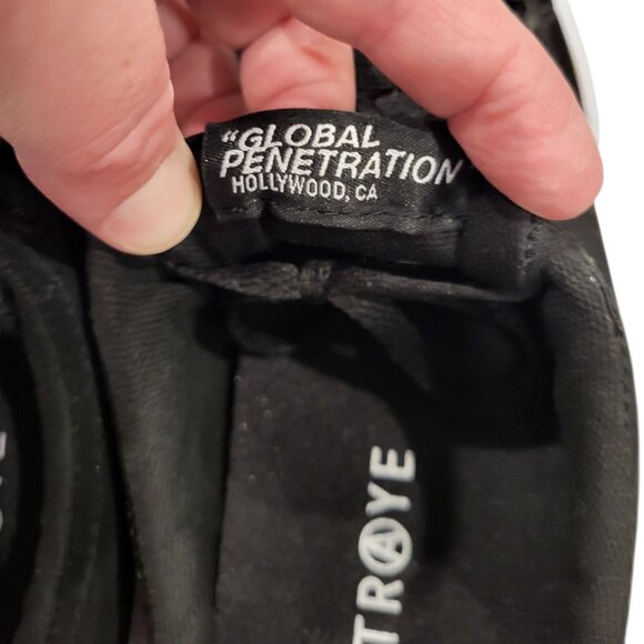 Straye Stanley Suede Low Top Skate Shoe in Black Cream NWOT Mens 4 Womens 5.5 - Picture 6 of 9